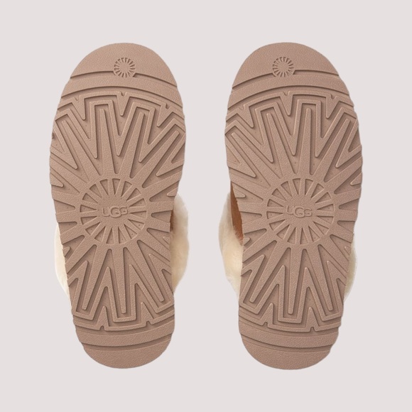 Women's UGG Disquette Slippers in Chestnut Suede. 1122550 - Picture 4 of 4